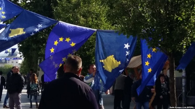 Heqja e masave ndeshkuese, Mosdakordesi mes Kosoves dhe BE